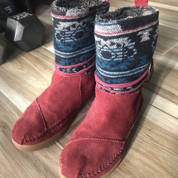 Toms Patterned Boots - Picture 2 of 6